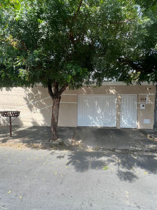 Casa - Aluguel - Santo Ant�nio - Pirapora - MG